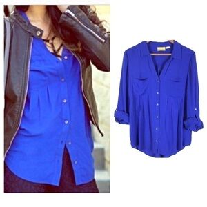 Anthropologie Maeve blue button down shirt size small